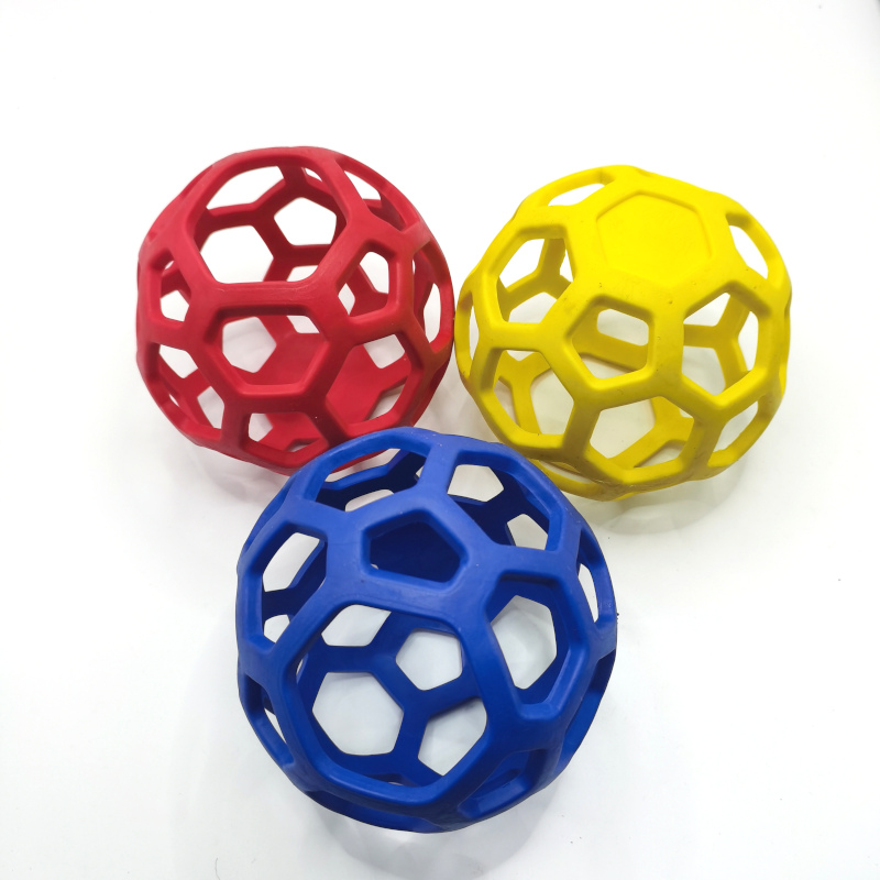 13.5CM Plastic Hollow Ball Dog Toys 